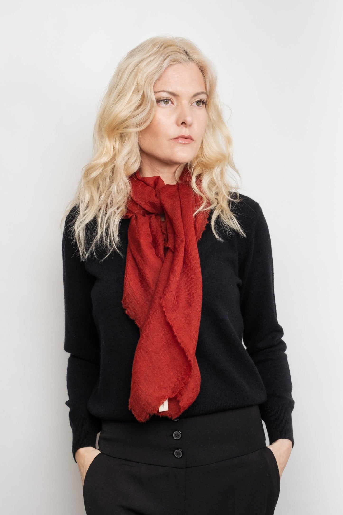 Signature Metro Cashmere Rib V-Neck Sweater