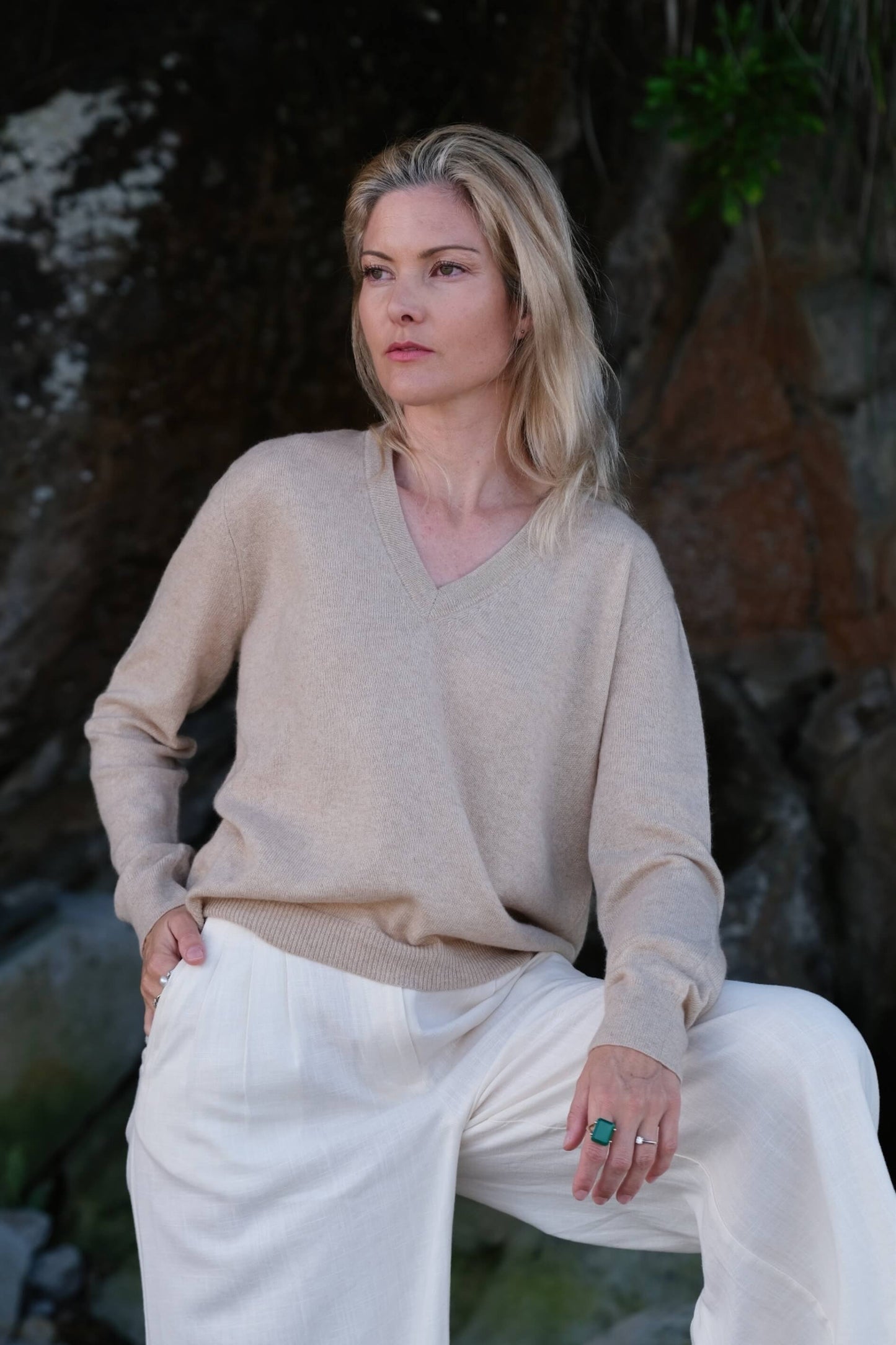 Everyday Luxe Cashmere V-Neck Sweater - Beige