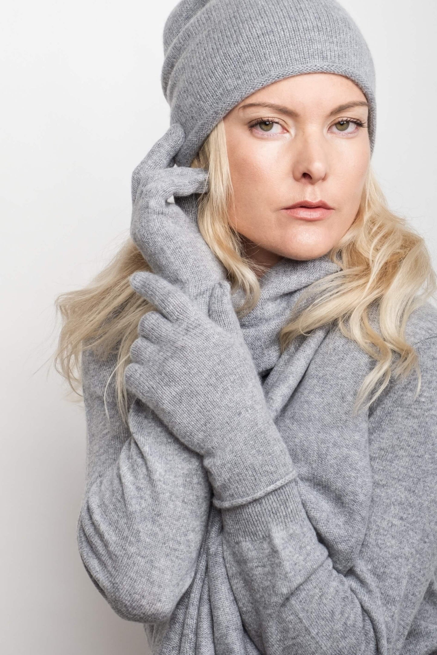 CASHMERE FINE KNIT GLOVES - GREY