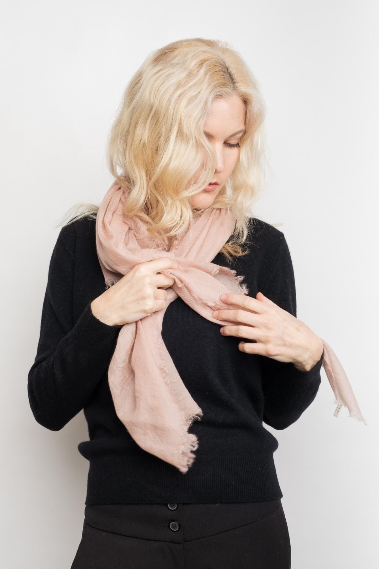 Ultrafine Lightweight Cashmere Scarf - Pale Pink