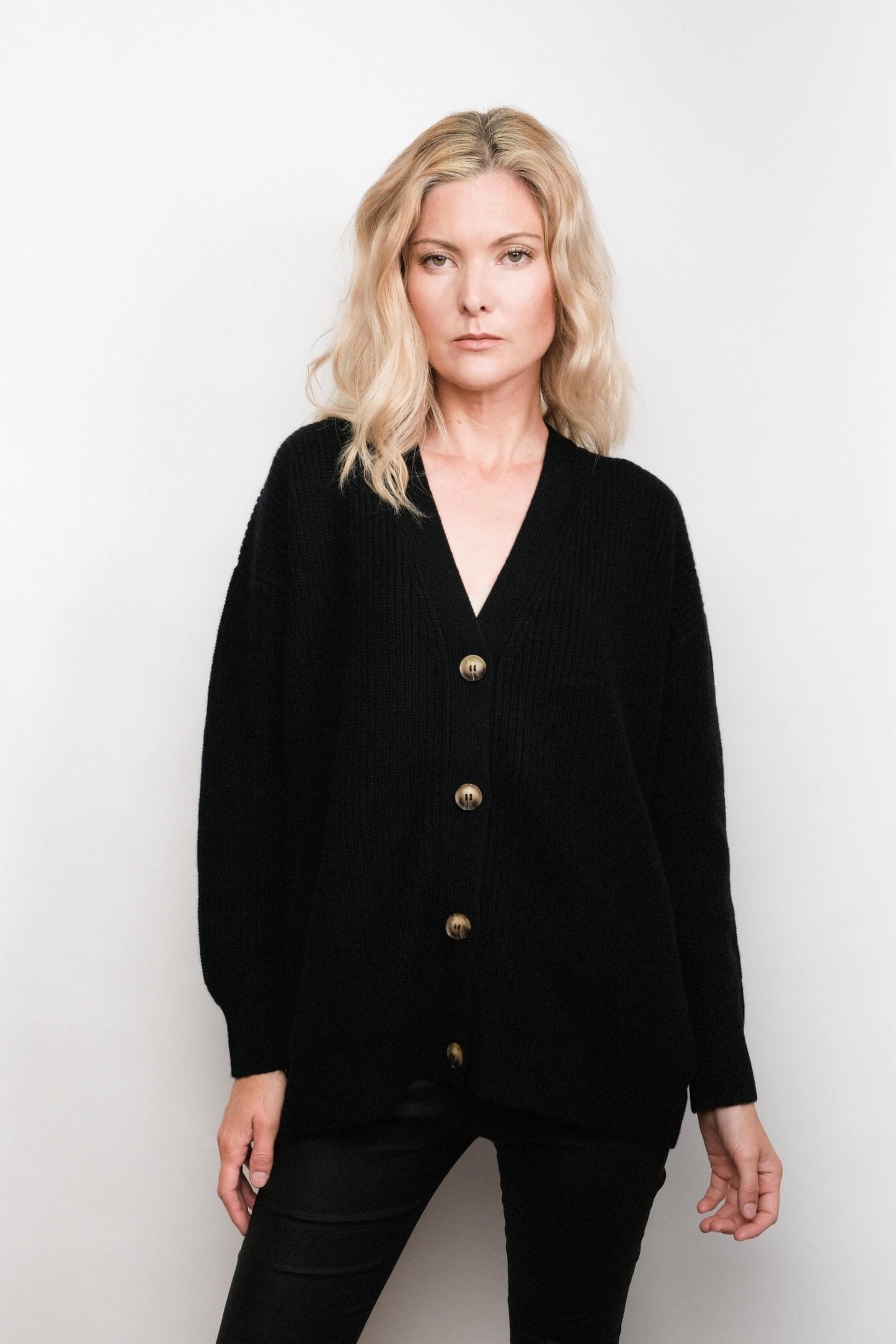 Luxe Relaxed Fit Cashmere Cardigan - Black
