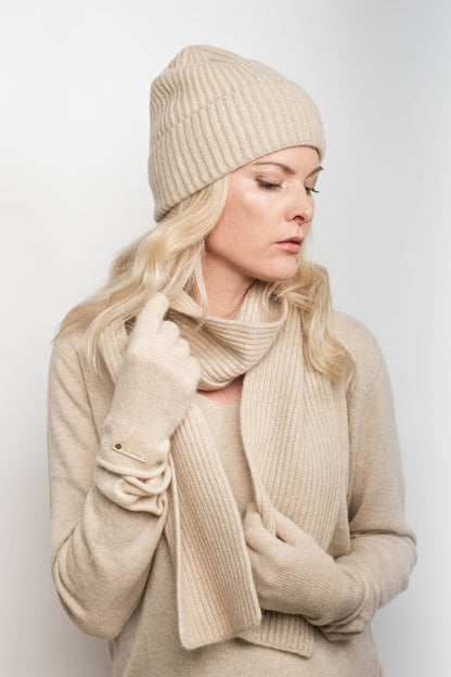 Slim Ribbed Cashmere Long Scarf - Cream